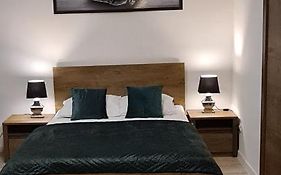 Apartament Mnisza 8